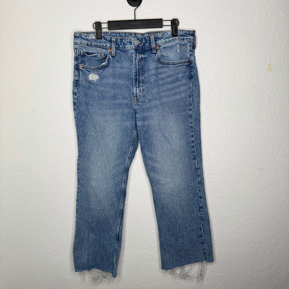 H&M Womens Jeans Size 12 Light Wash Blue Denim High Rise Straight Leg - Picture 1 of 14